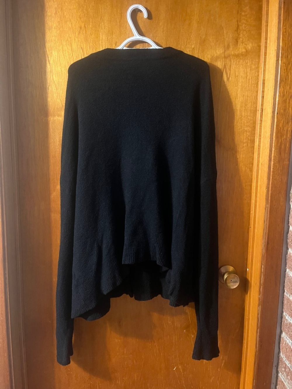 Woman’s Hudson North Classic Black V-Neck Button Front Cardigan 2X - Picture 5 of 5